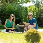 Μπάρμπεκιου από χυτοσίδηρο Rosberg R51720A, Σχάρα από χυτοσίδηρο, Ξύλινες λαβές, 35.5х38 cm, Μαύρο